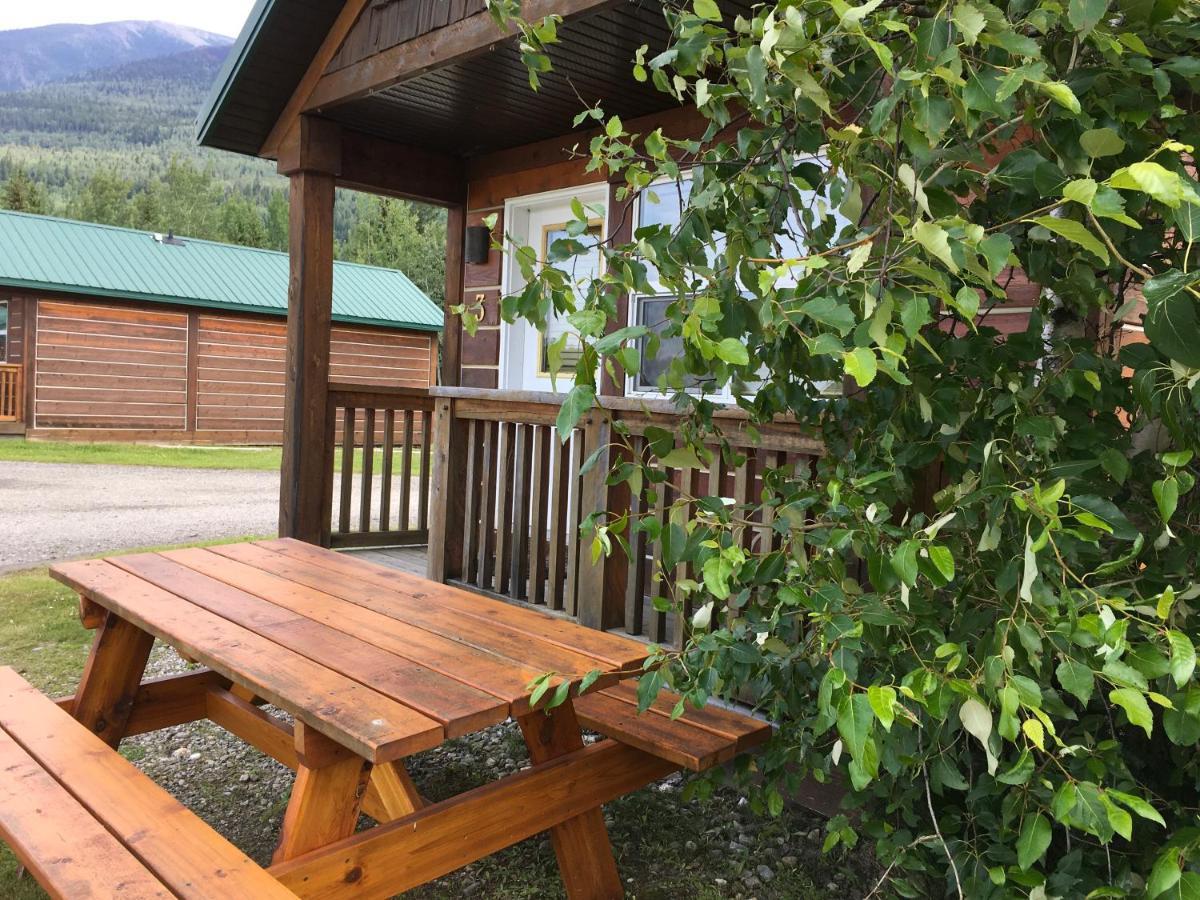 Beaver Creek Lodge And Cabins McBride Eksteriør billede
